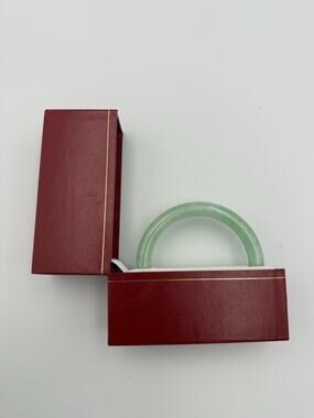 Natural Light Green Jade Jadeite Round Bangle Bracelet 56mm Inner Diameter Box